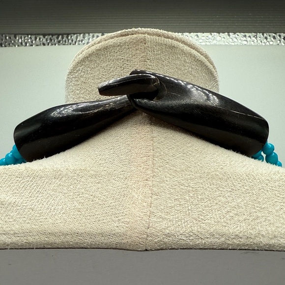 Monies Gerda Lynggaard Elegant Turquoise Color Beaded Buffalo Bone Necklace - Picture 2 of 13